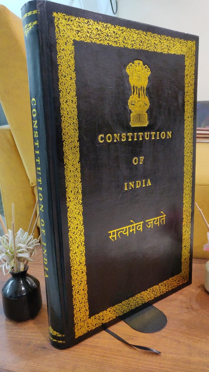 Constitution of India [Colour Premium Leather Edition]        
